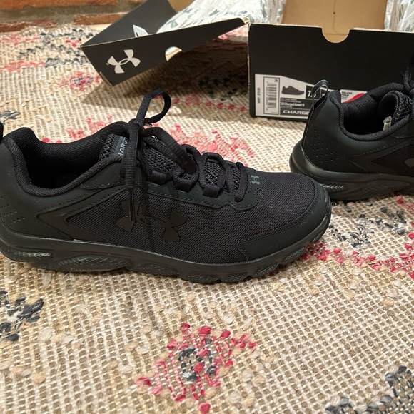 Under Armour Running Shoes - Black - Picture 4 of 12